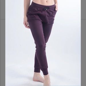 Plum Unwind Jogger